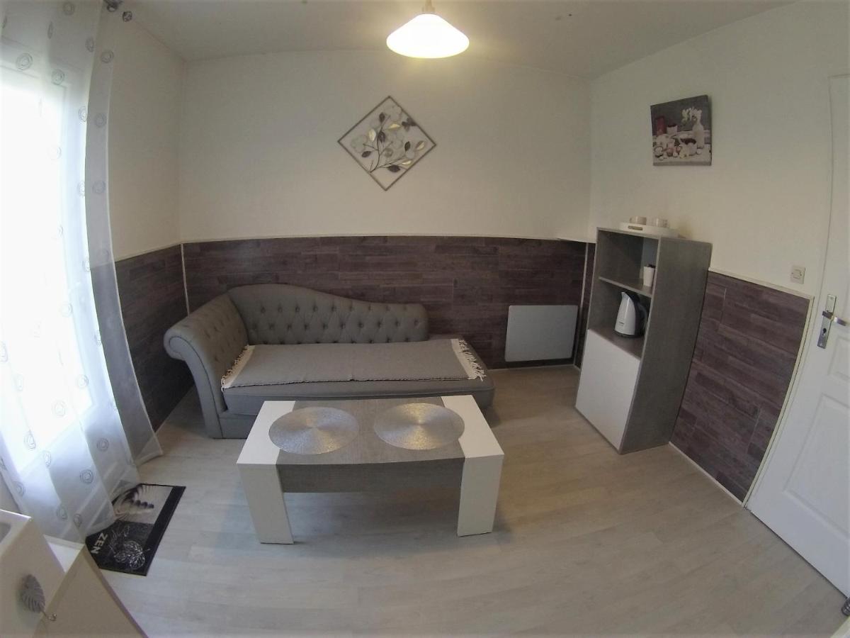 Au Coeur Du Bien Etre, Chambre D'Hotes Avec Piscine Chauffee Et Couverte, Spa, Sauna, Massages Monteaux Zewnętrze zdjęcie