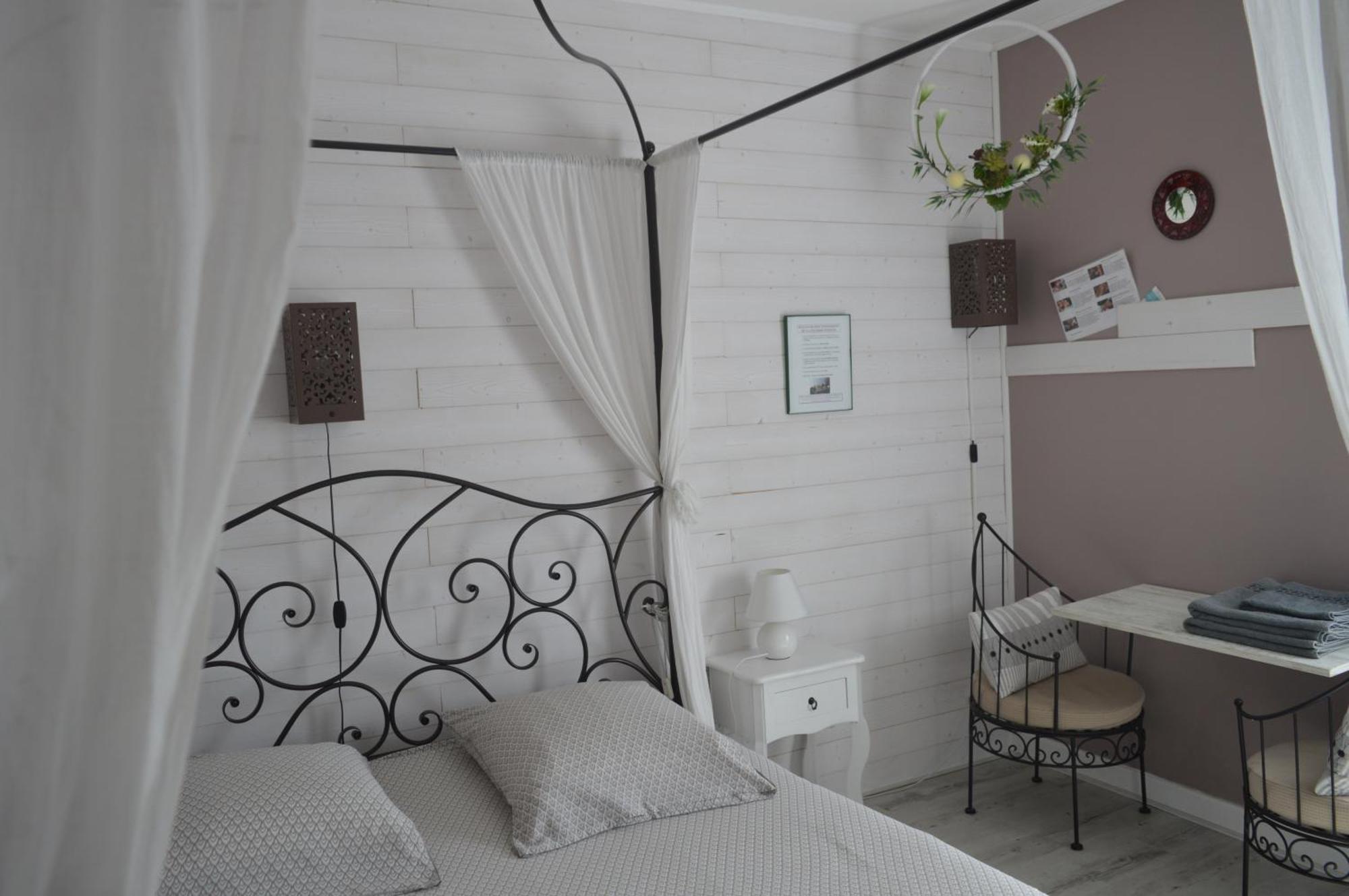 Au Coeur Du Bien Etre, Chambre D'Hotes Avec Piscine Chauffee Et Couverte, Spa, Sauna, Massages Monteaux Zewnętrze zdjęcie